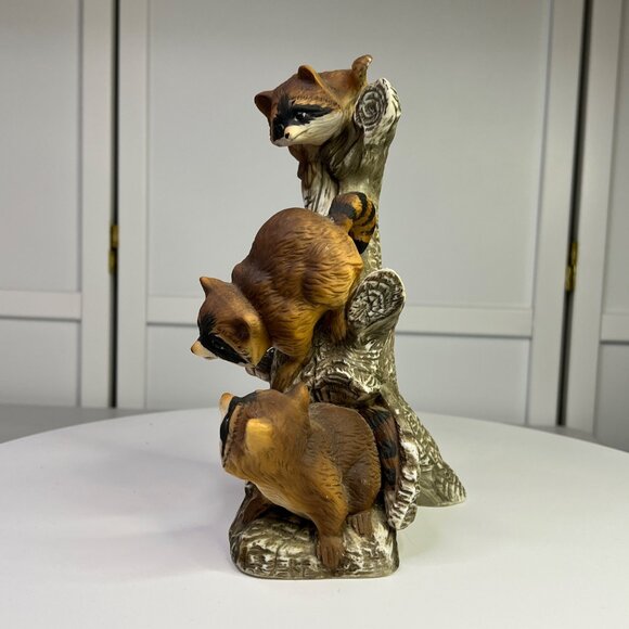Vintage Homco Masterpiece Porcelain Three Raccoons On Tree 8" Figurine - 1978 - Picture 5 of 10
